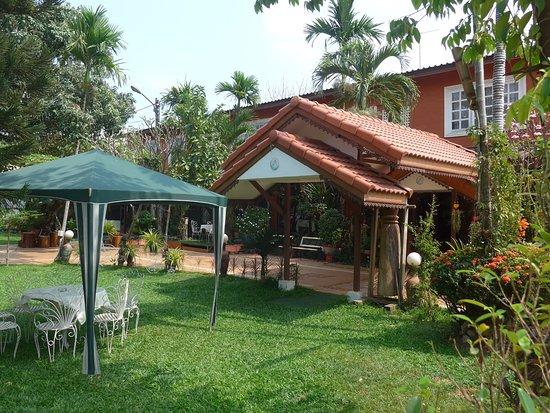 Tamnak Lao Restaurant